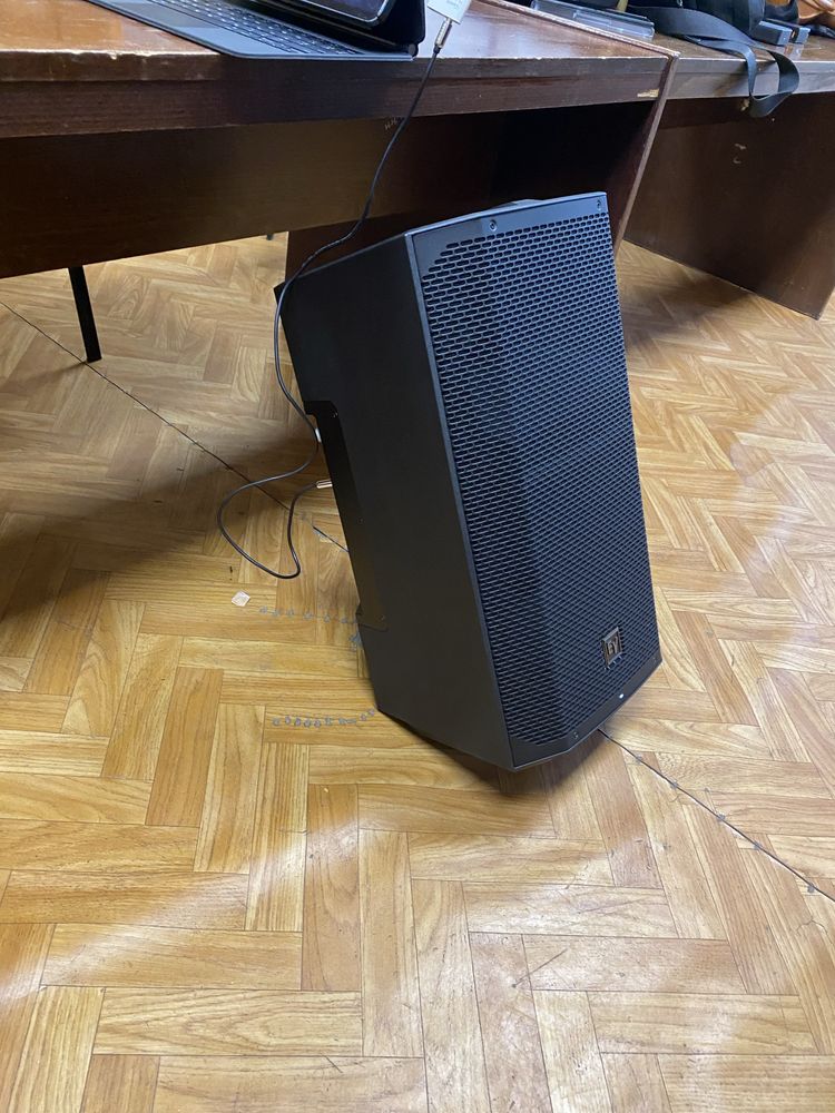 Electro voice EVERSE 8 12 Акумуляторна акустична система