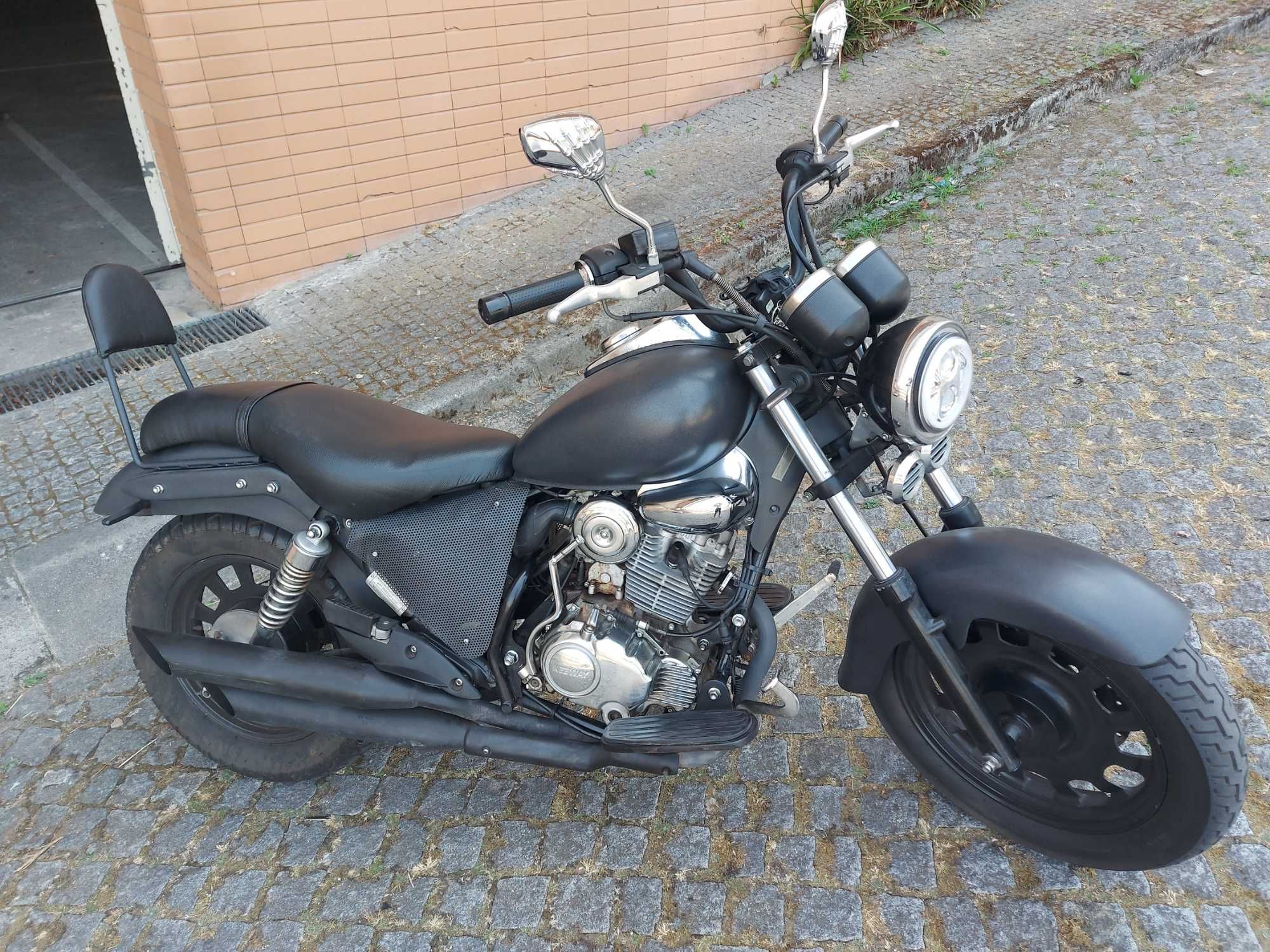 Moto Superlight 125