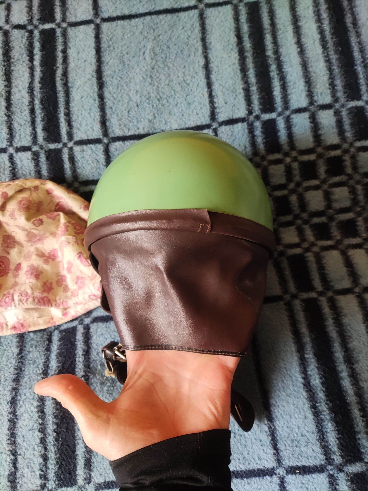 Orzeszek kask kolekcjonerski