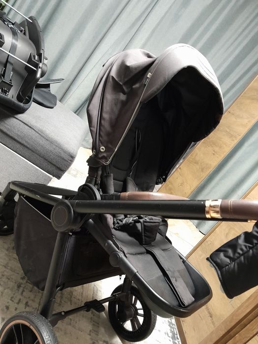 Продам Коляска  карело