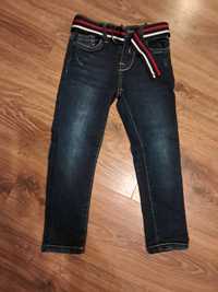 Spodnie jeansowe chłopięce w rozmiarze 104 cm (3-4 lata)