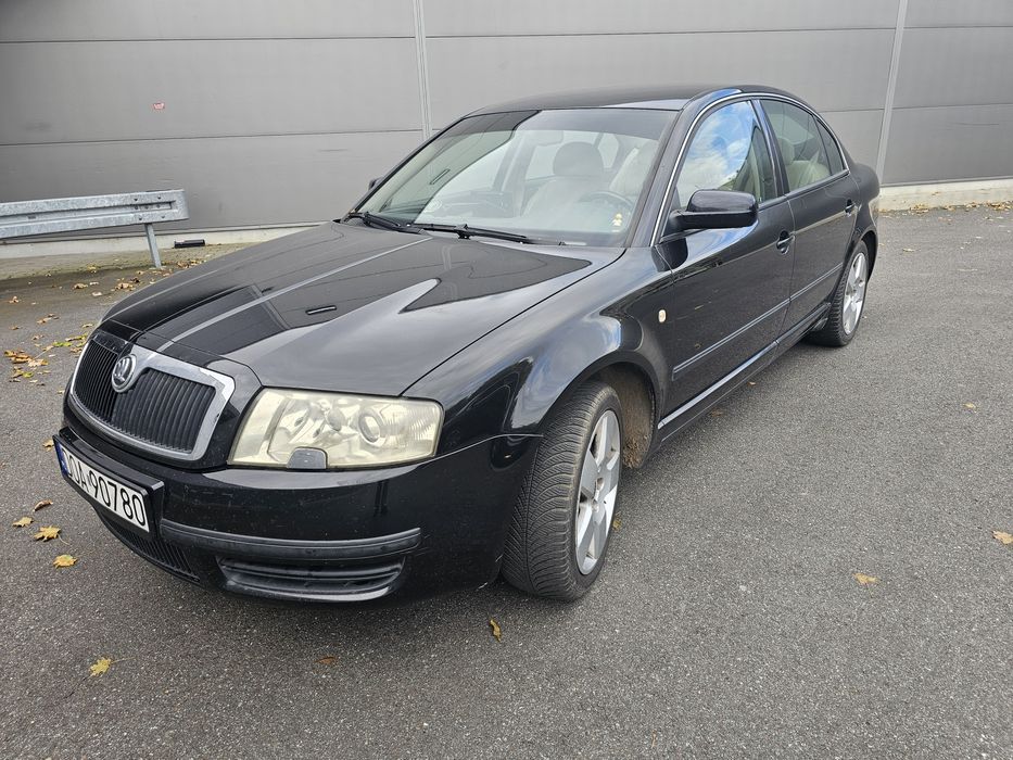 Skoda superb 2.0 115km, benzyna, klima