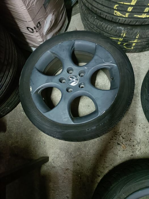 Felgi koła 18 golf V 5 GTI