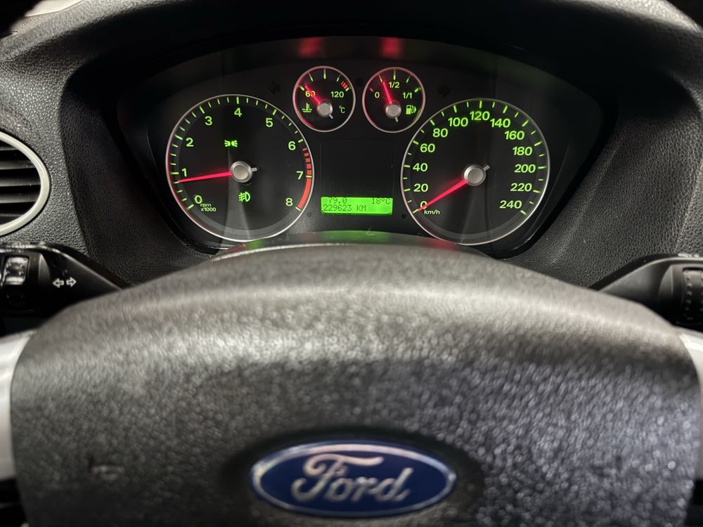 Ford Focus Hatchback 1.6і 16V 5МКПП 2005 р.в. (115 к.с.)