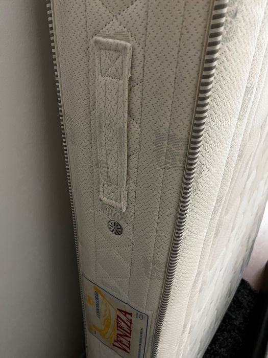 Vendo colchão Molas