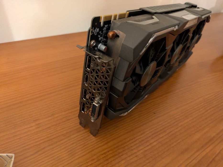 Nvidia GTX 1070 8Gb Zotac AMP Extreme