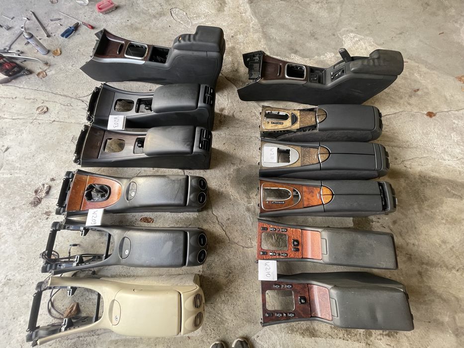 Подлокотник консоль борода W203 210 211 209 163 245 164 204 212 169