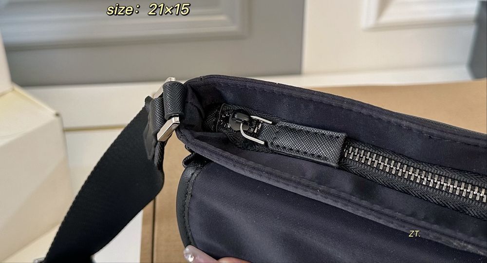 Сумка Prada мужская черная текстиль через плечо планшетка