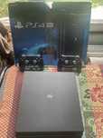 Sony Playstation 4 Pro 1 TB 2 Джойстика CUH - 7116 B