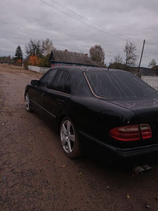 Продам мерседес.