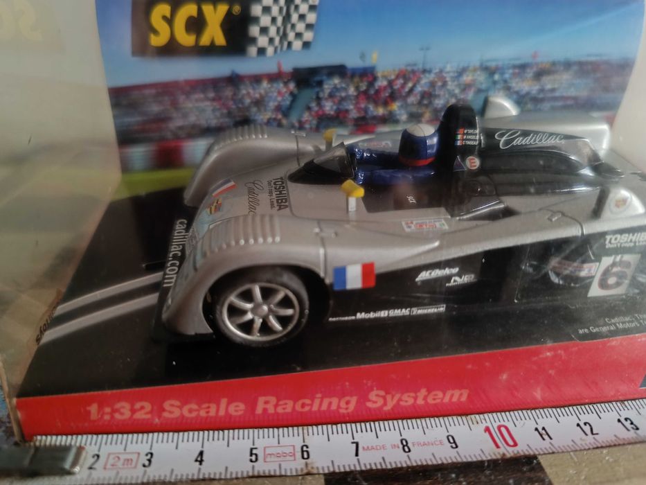Scalextric Cadillac Northstar 24H Le Mans 2001 1:32