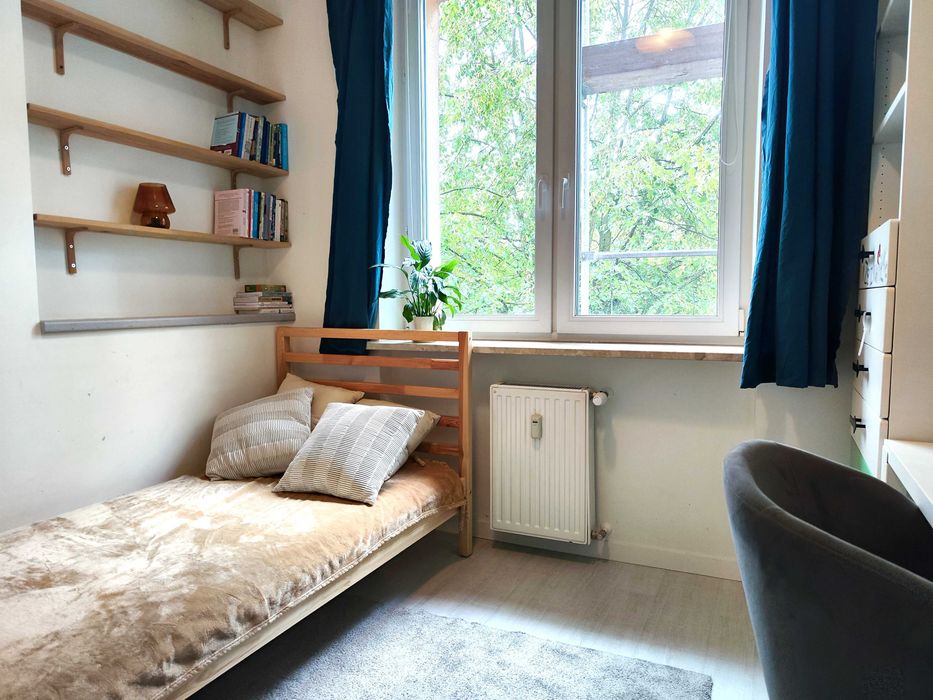 wynajmę mieszkanie 4 pokoje, I p. w centrum