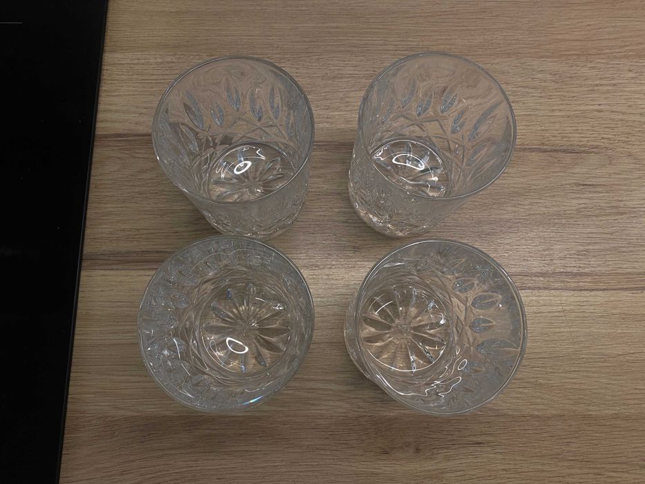 Zestaw 4 szklanek kryształowych