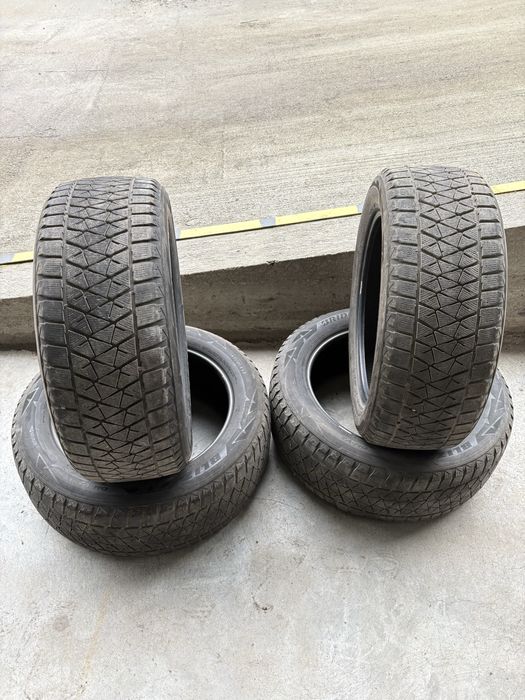Зимові шини Bridgestone Blizzak DM-V2 255/55 R20