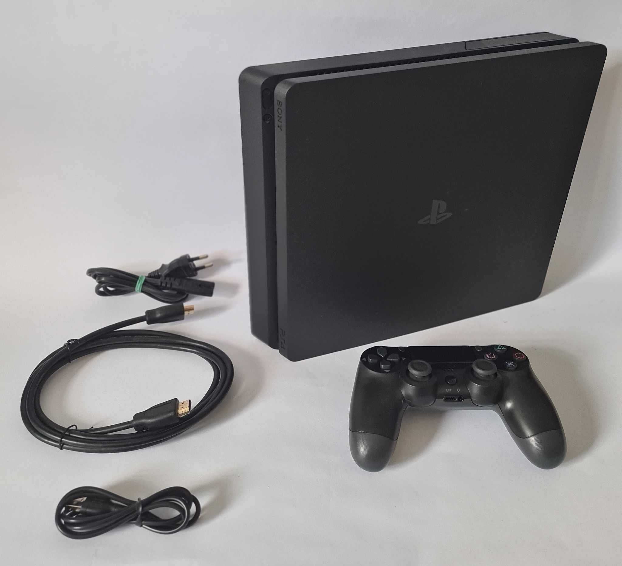 Playstation 4 slim 500gb + Pad + Okablowanie Ps4