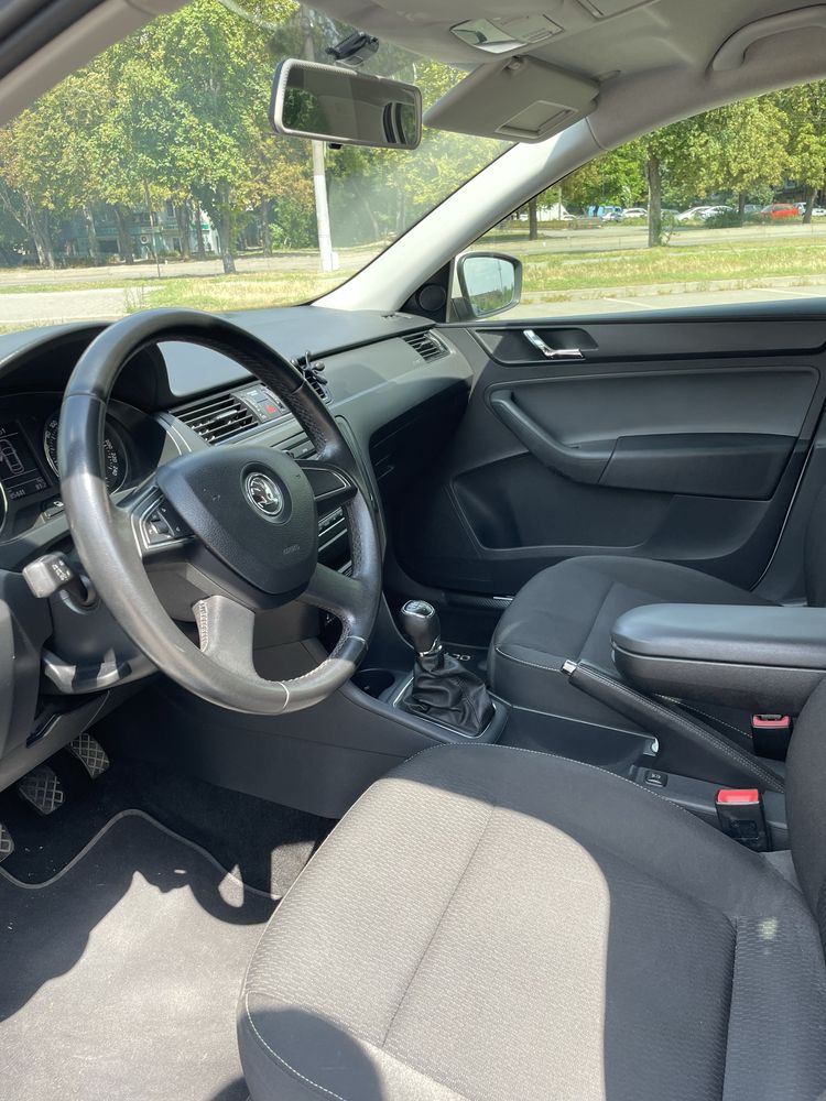 Skoda rapid 2013