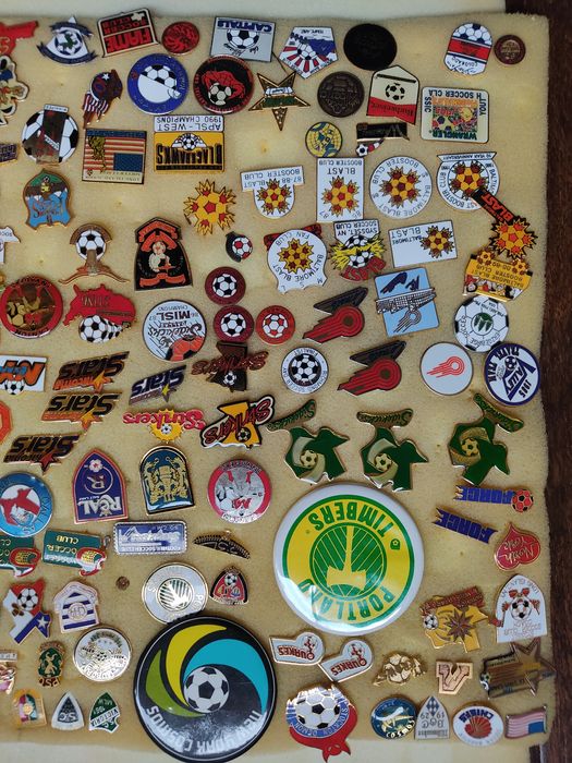 Pins de clubes de futebol EUA