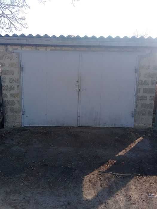 Продам гараж смт Калита
