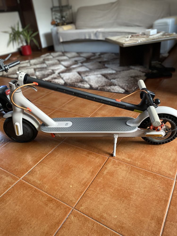 Xiaomi Mi Scooter 3 p