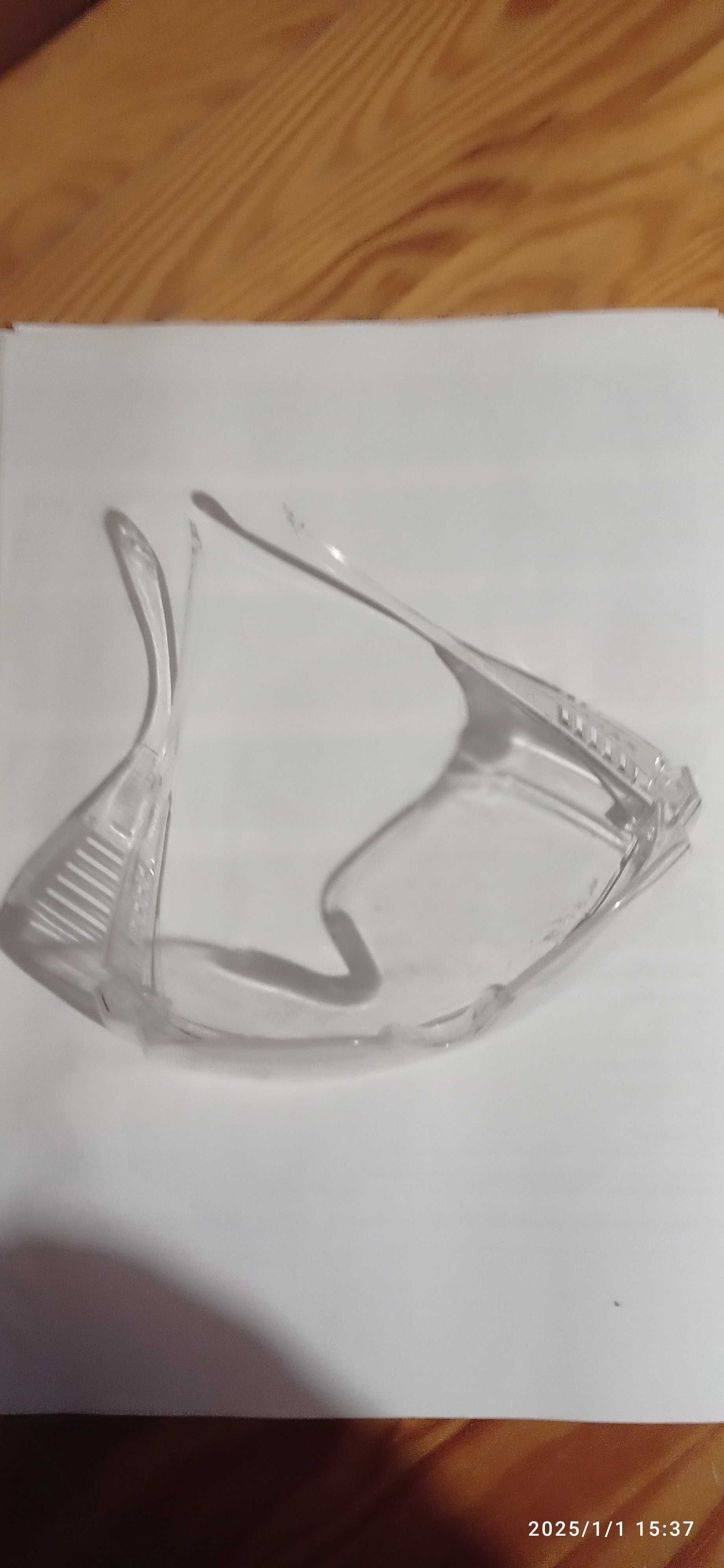 Laboratoryjne okulary, ochronne, nowe, z poliwęglanu, do wyboru model