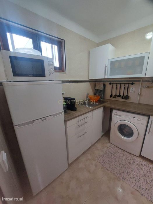 Apartamento - Mobiliado e Equipado - Arrendamento - Nazaré