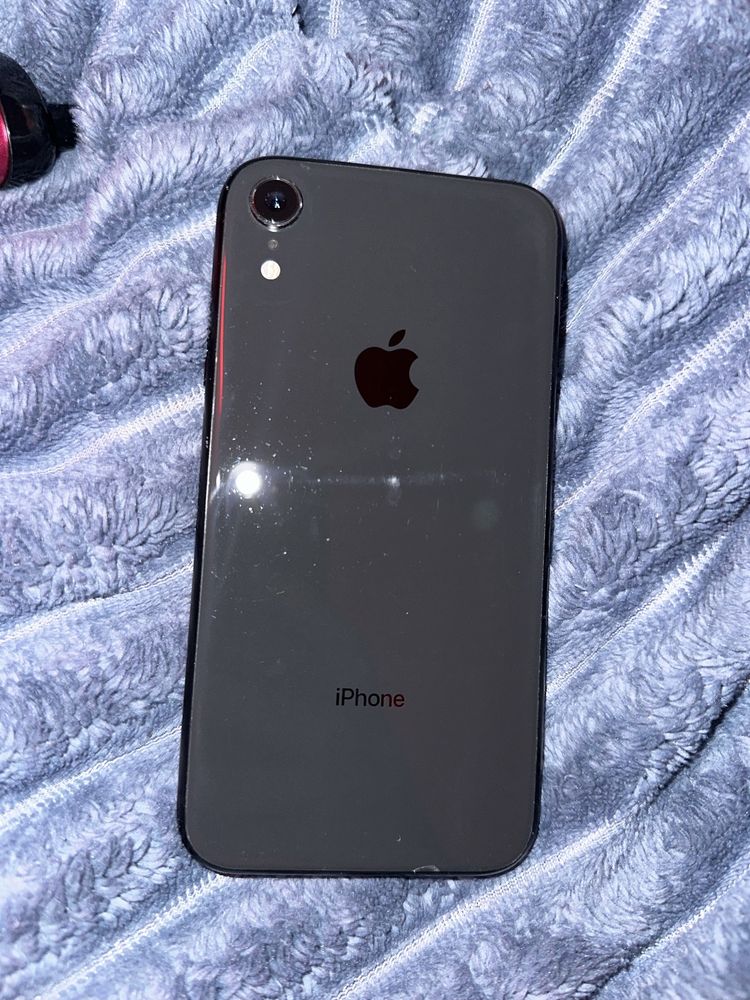 Продам iphone Xr/128gb