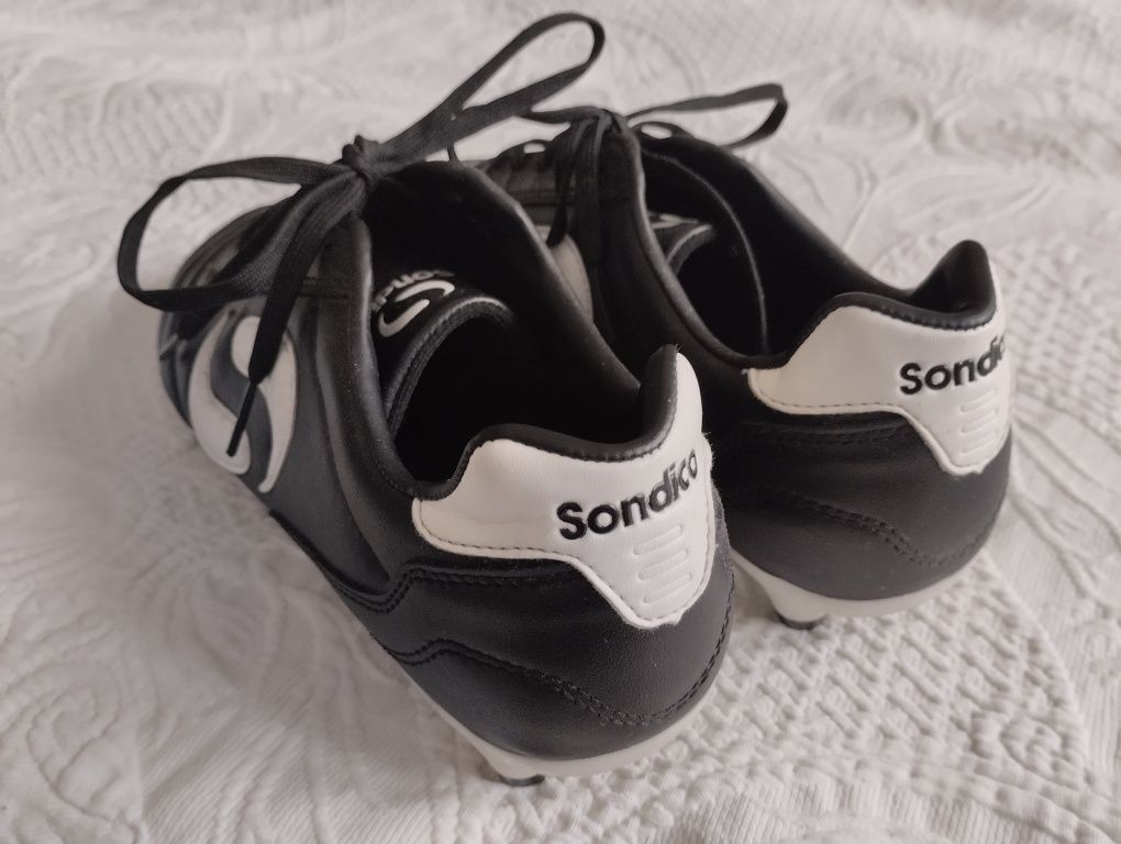 Korki, buty piłkarskie, czarne, Sondico 41