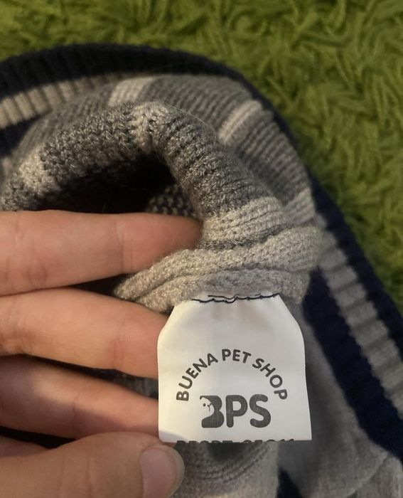 Roupa para cão cinzenta