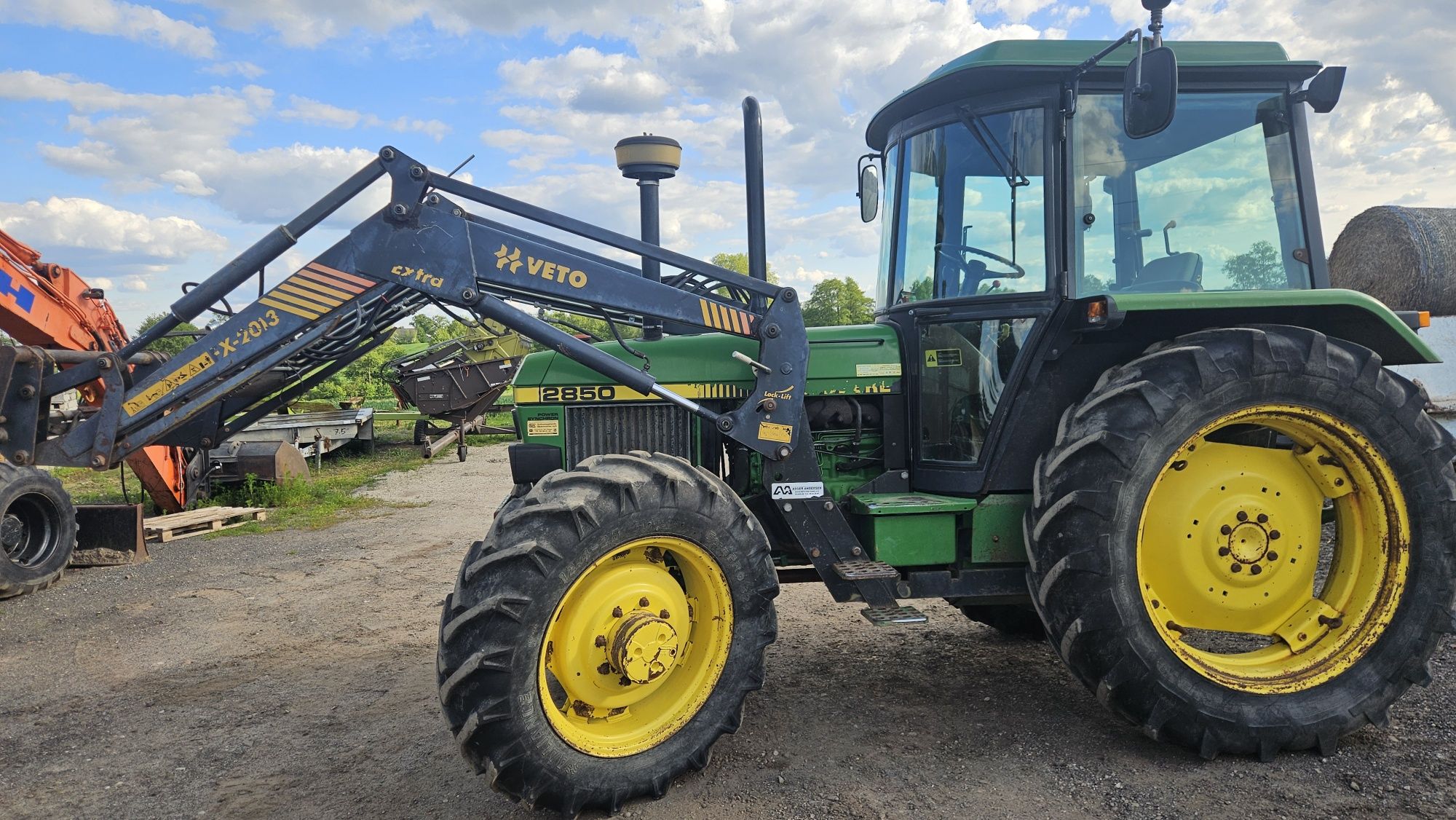 John Deere 2850 4x4