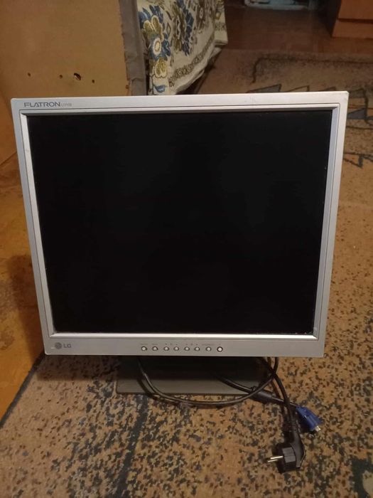 Monitor LG dosyc stary sprawny ODBIUR OSOBISTY
