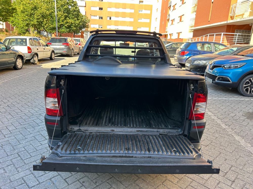 Vendo Fiat Strada como nova de garagem