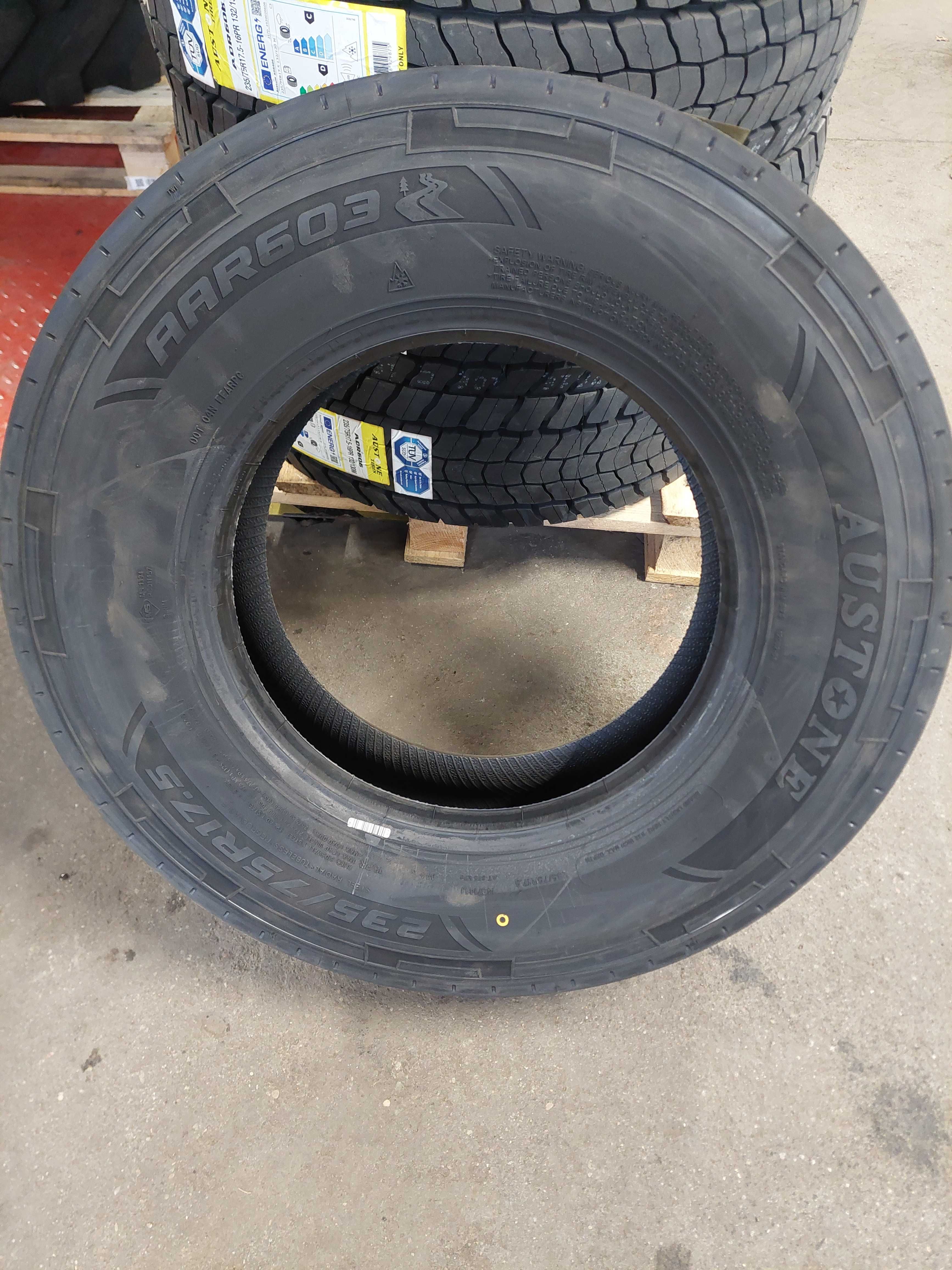 Nowe opony ciężarowe 235/75R17.5