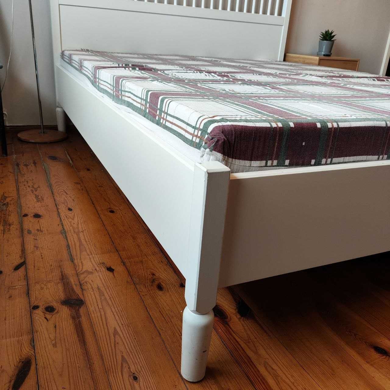Łóżko drewniane białe Ikea 160x200 stelaż i materac