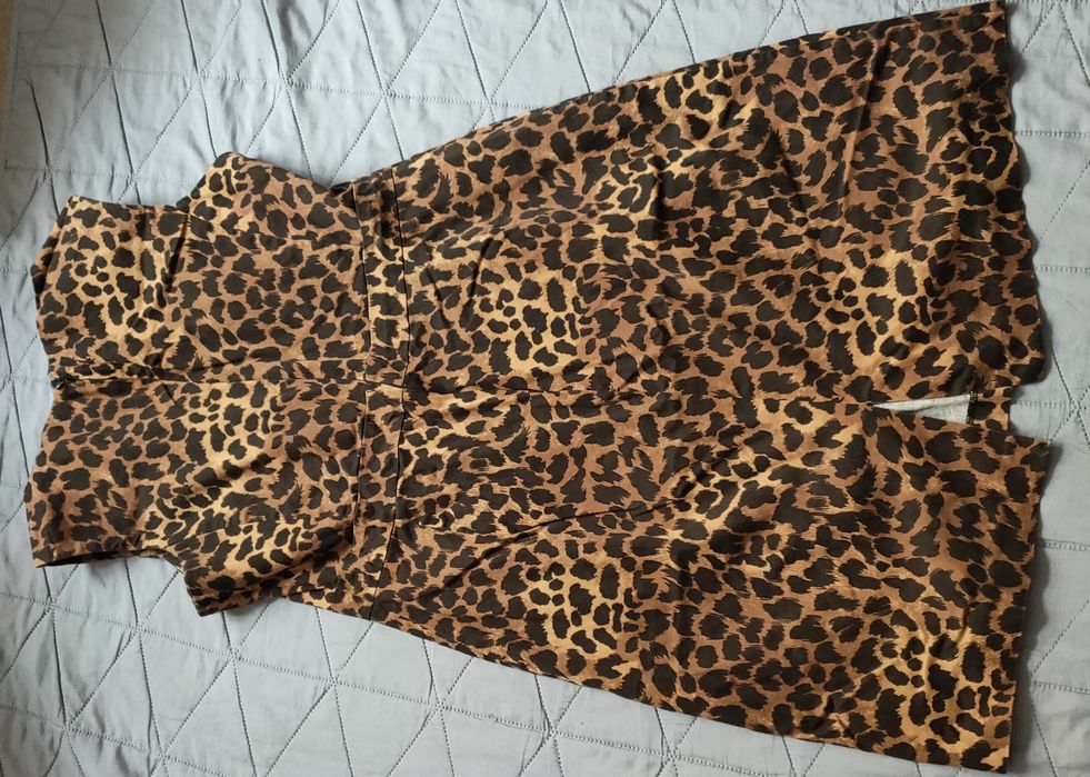 Sukienka w panterkę Xl