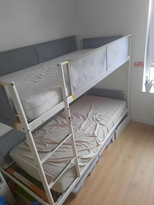 Łóżko metalowe piętrowe ikea Vitval