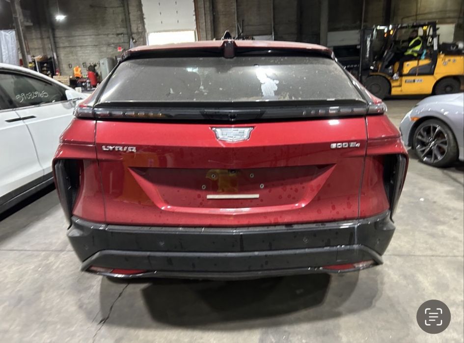 Cadillac Lyriq разборка