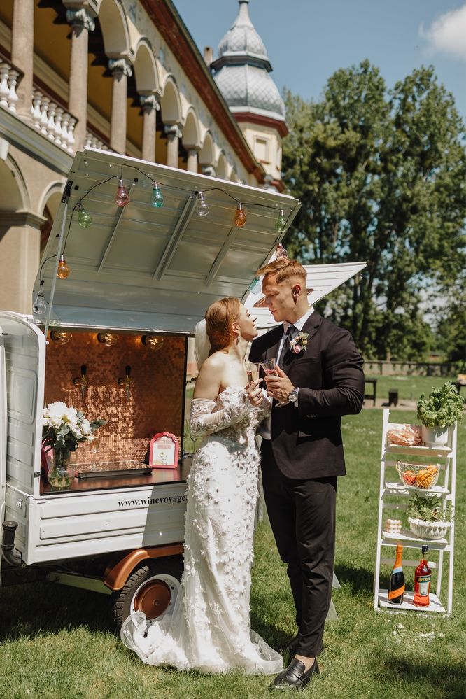 Prosecco van- mobilny bar WineVoyage