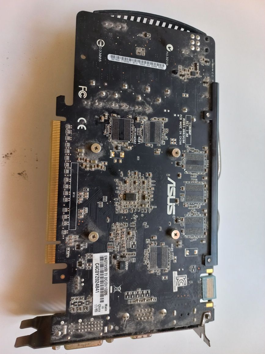 видеокарта NVIDIA GeForce GTX 550 Ti