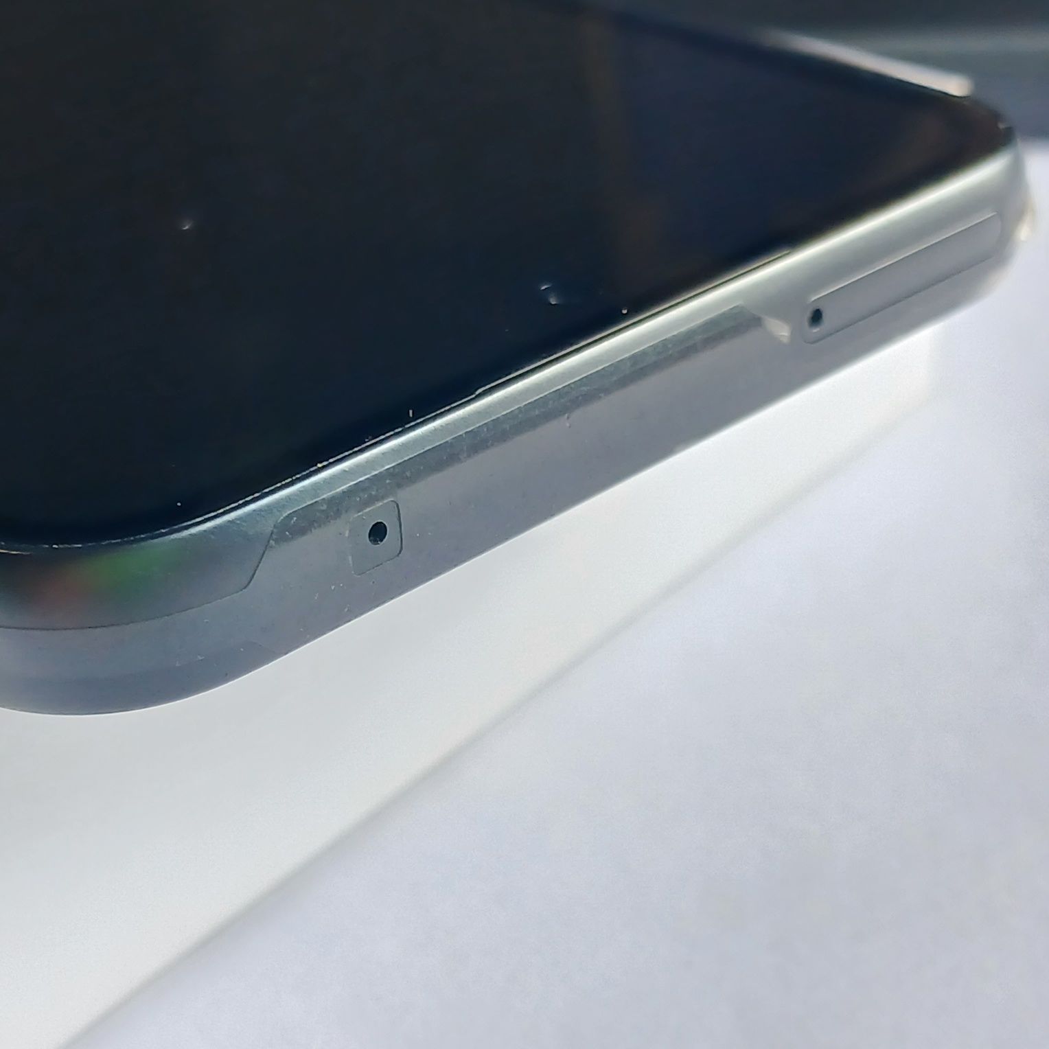 Samsung A54 256/8, 120 гц, состояние нового.