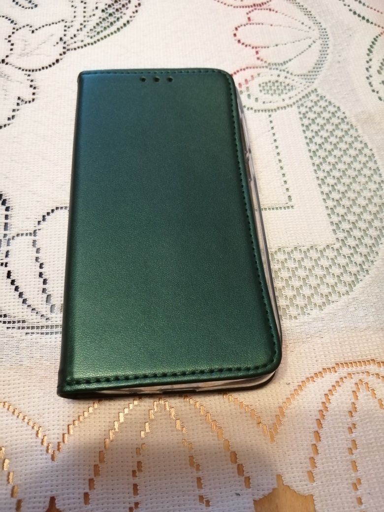 Etui zamykane Huawei  y5 2018