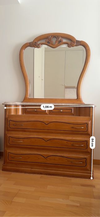 Conjunto para Quarto Comoda + 2 mesa se cabeceira em Madeira