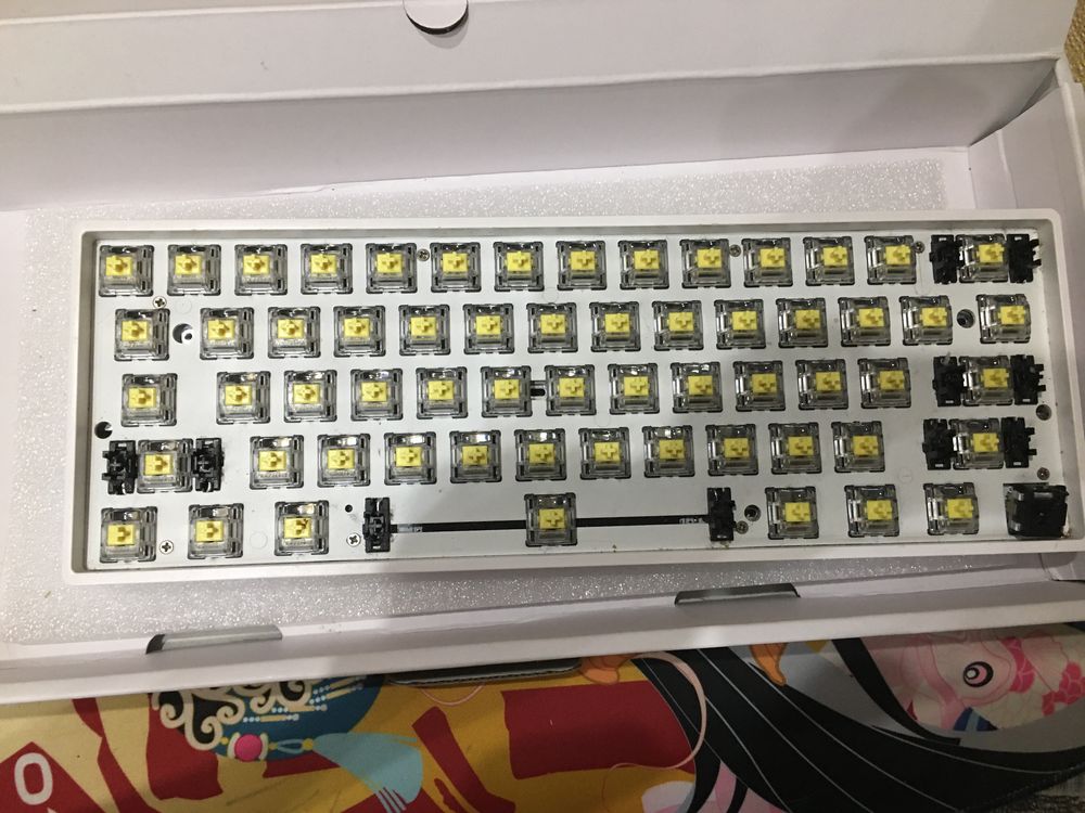 Skyloong GK61 gateron yellow