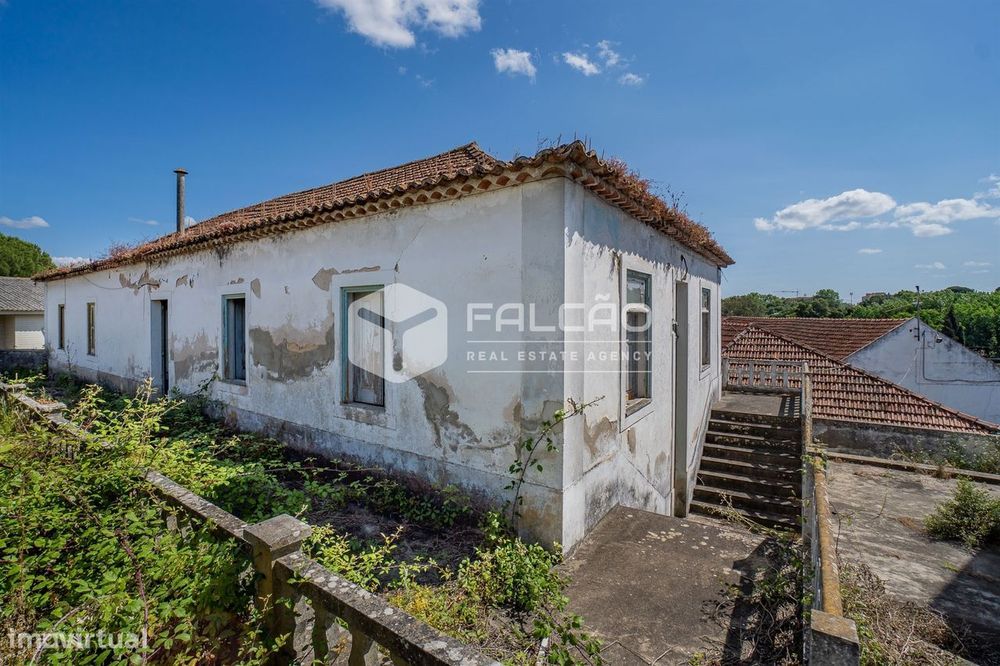 Moradia Devoluta T6 Venda em Santarém (Marvila), Santa Iria da Ribeira