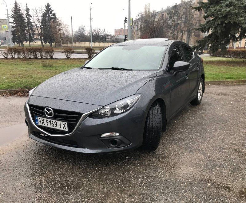 Продам свою Mazda 3 BM touring седан з Америки, 80тис км.