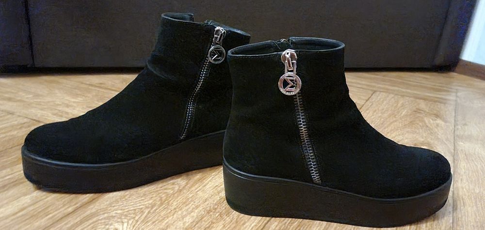 Замшевые ботиночки. Торг