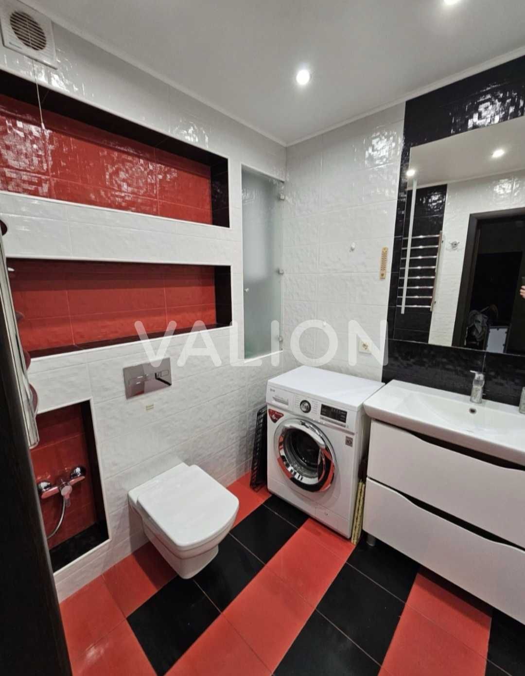 Продам 2кім.квартиру, 72кв.м. Святопетрівське Теплична,42 єВідновлення