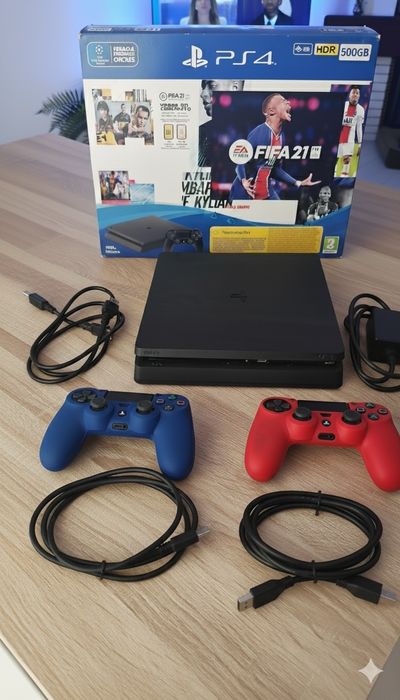 Playstation 4 Slim + 2 Comandos PS4 e Capas Protetoras