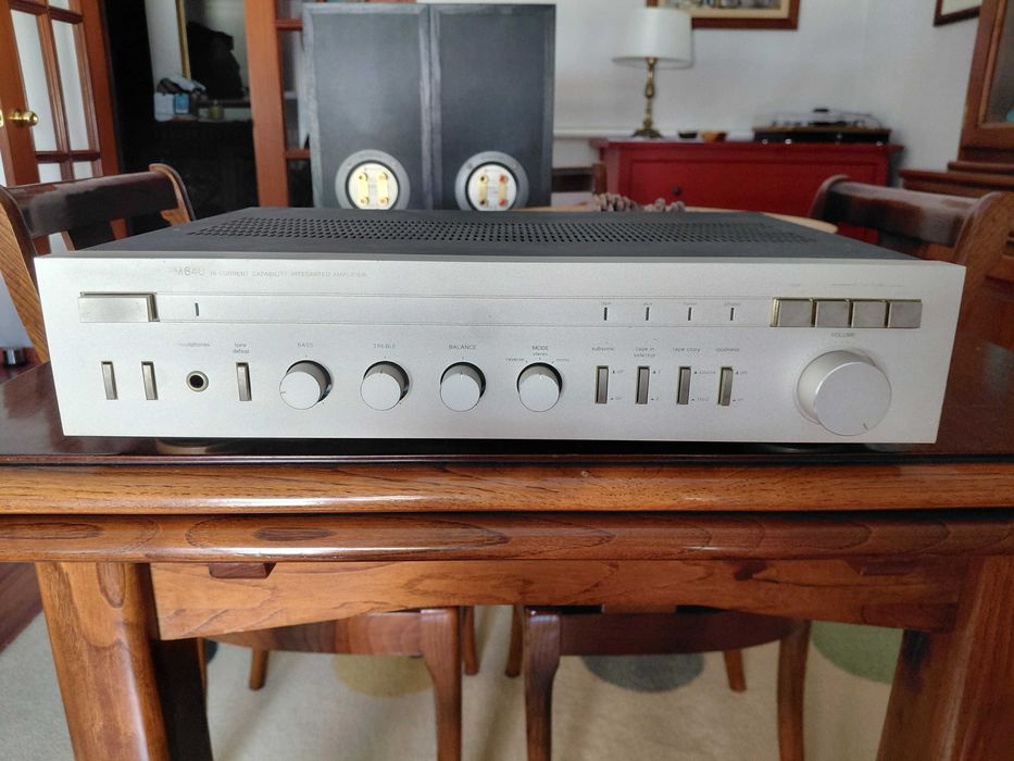 Amplificador Harman Kardon PM640, Monitor audio BR2