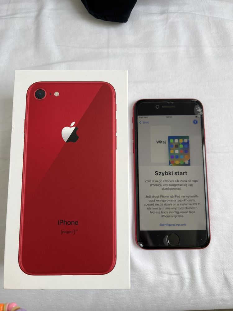 IPhone 8 czerwony
