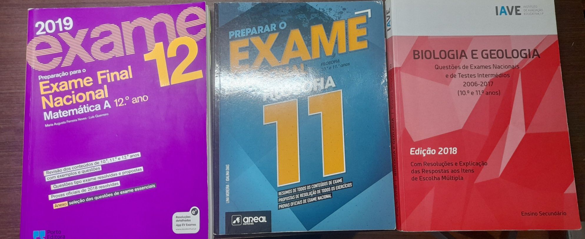 Vendo livros de Preparação para Exame